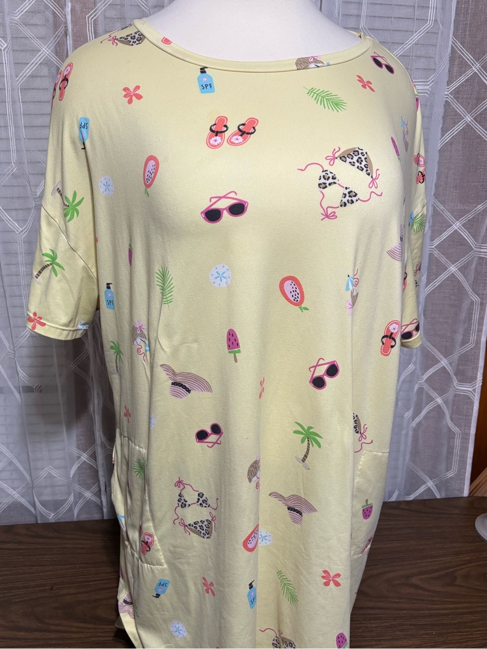 Secret Treasures 2X/3X Night Gown or Beach Cover up 38”L cute summer graphics